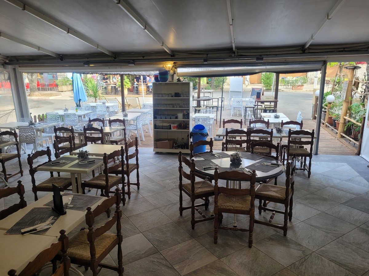 Restaurant 90 couverts à vendre - Les Salles-sur-Verdon (83)
