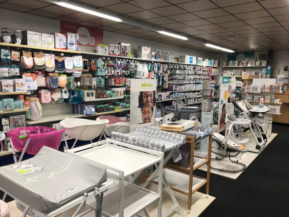Boutique "Autour de Bébé" franchisée - Davézieux (07430) - photo 4