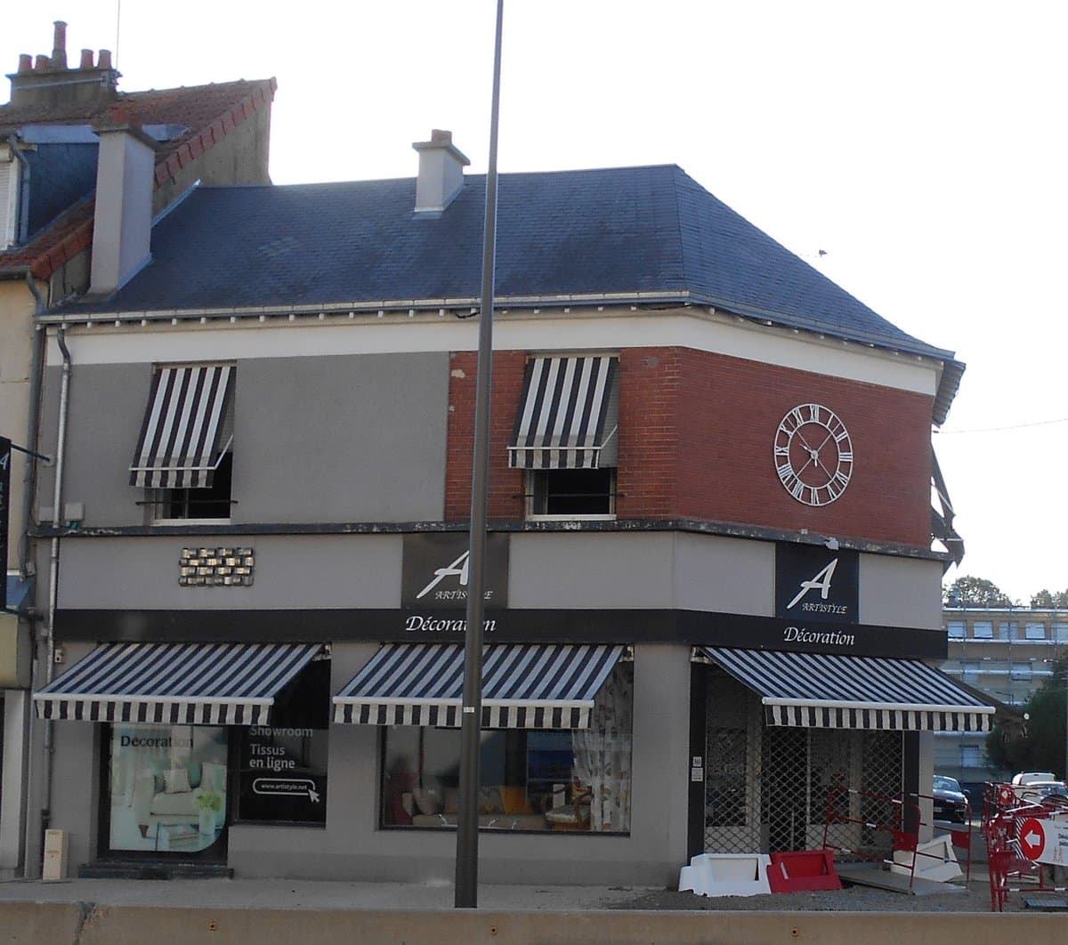 Droit au bail 310 m² tous commerces - fond de commerce Le Mans (72) - photo 4
