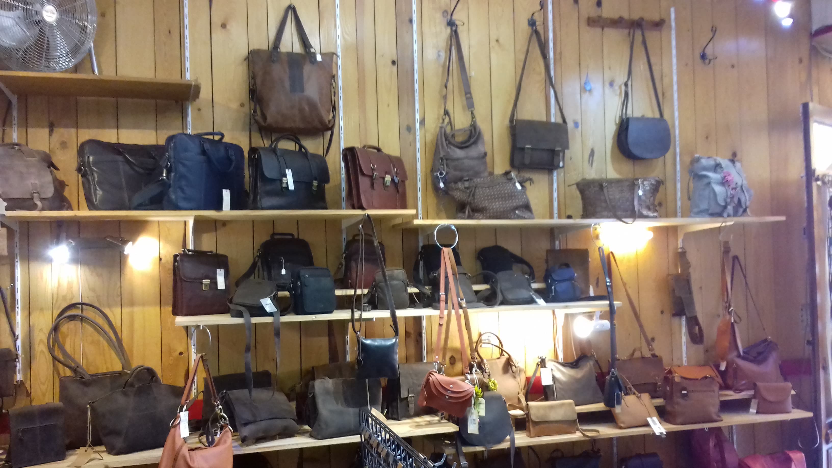 Boutique atelier en ardèche - photo 2