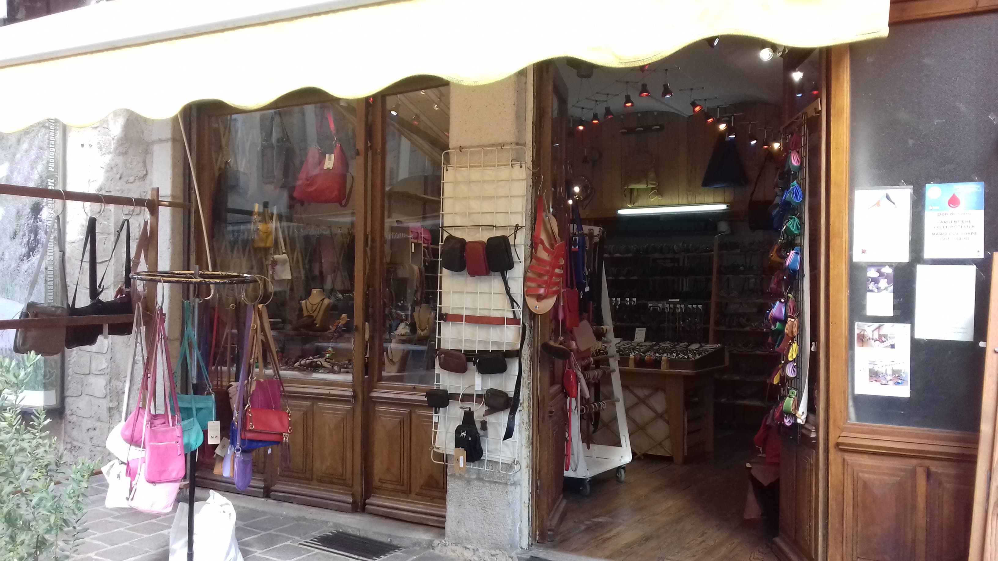 Boutique atelier en ardèche - photo 4