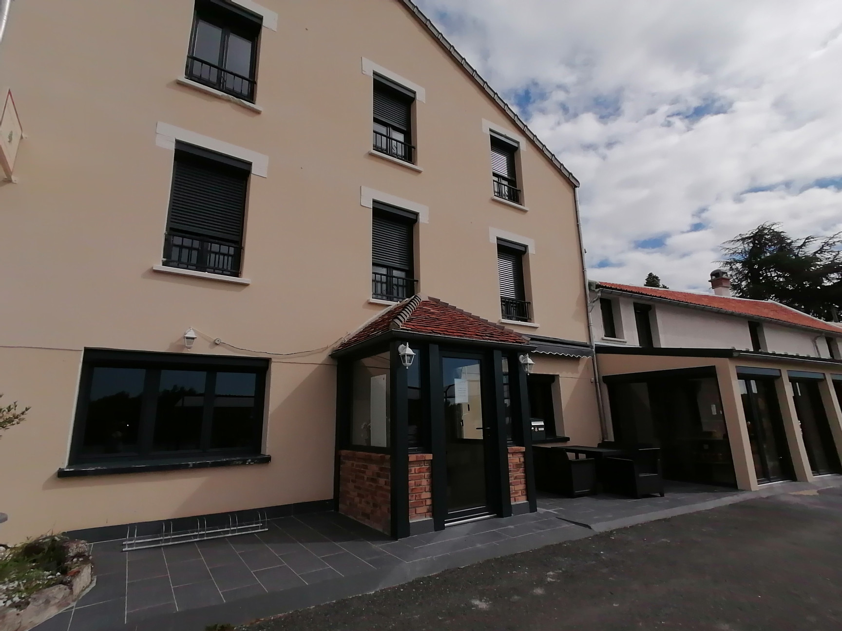 RESTAURANT FDC ET MURS BORD DE L'YONNE
