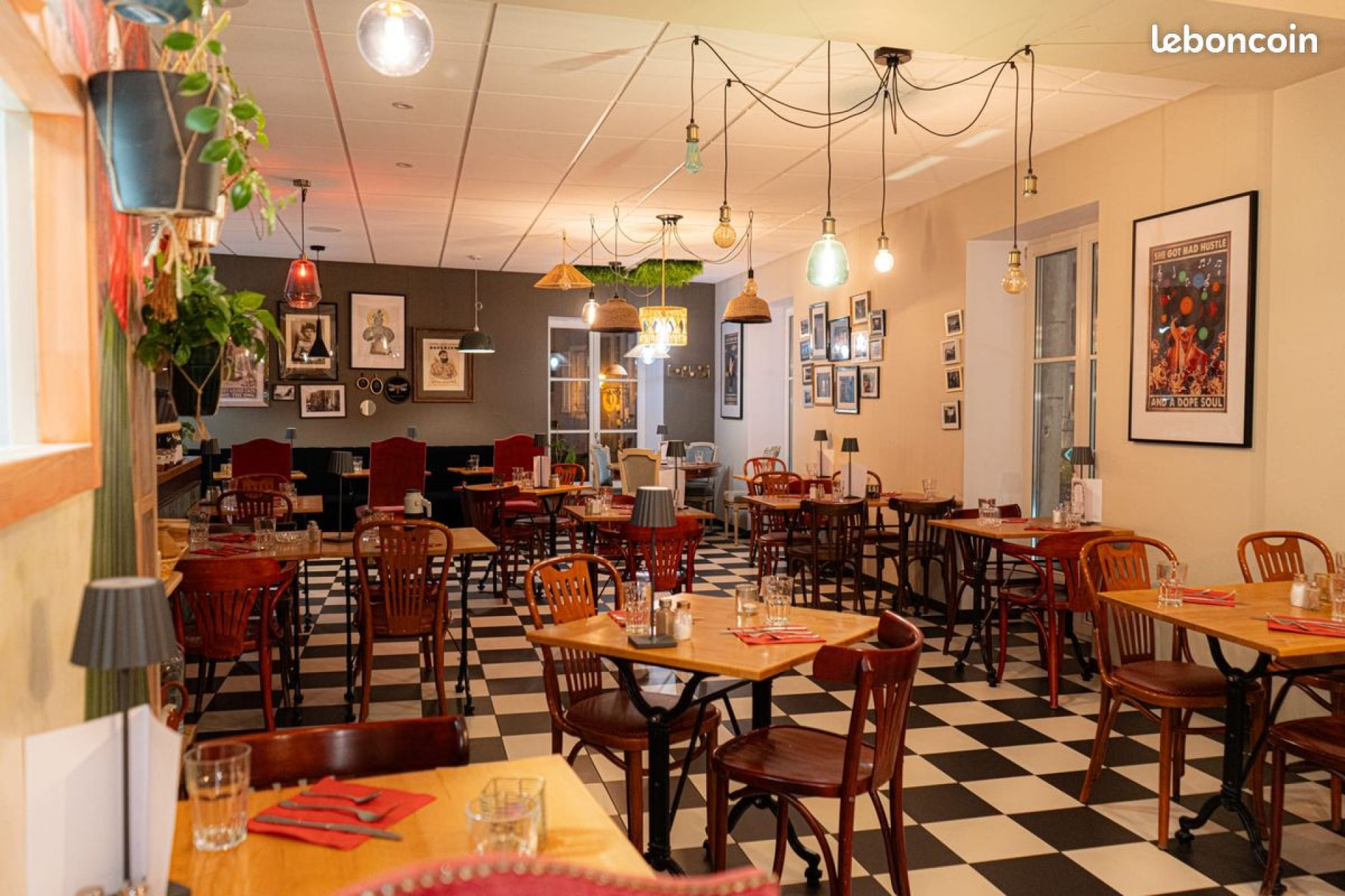 Vends fond de commerce de restaurant emplacement idéal