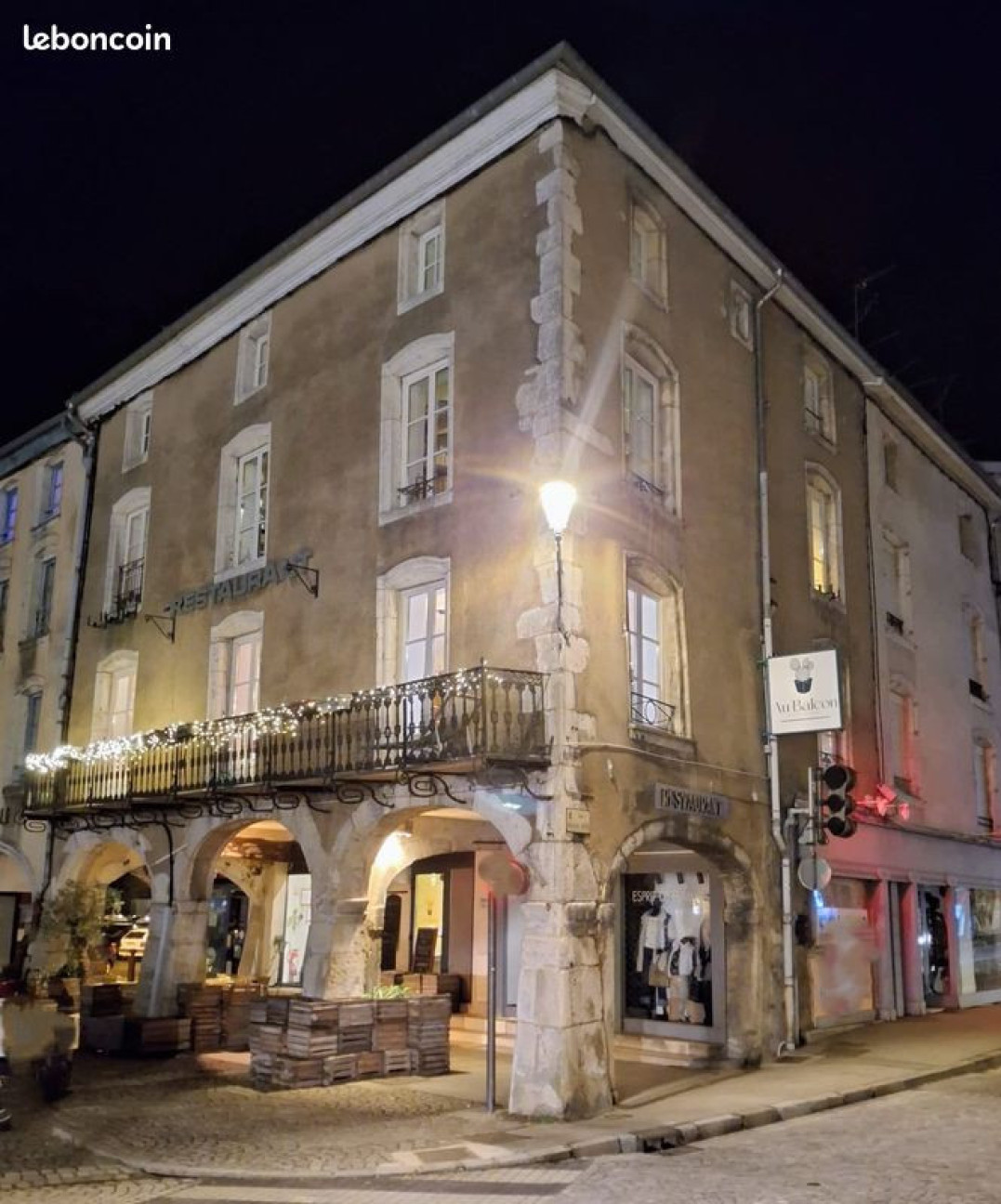 Vends fond de commerce de restaurant emplacement idéal