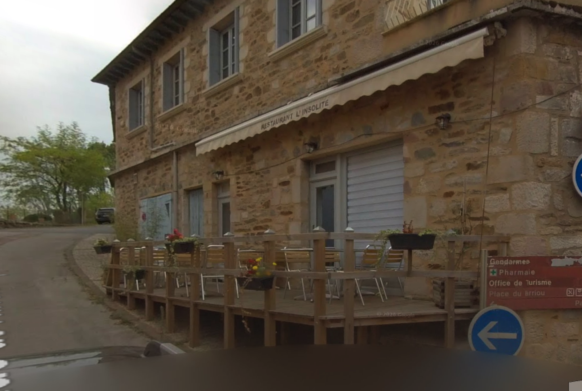 fond de commerce restaurant et appartement avec terrasse et petit jardin